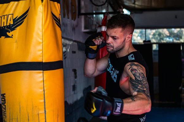 Unlocking peak performance: the ultimate stroke technique handbook for competitive swimmers across all events